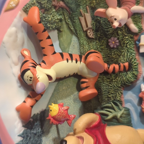 Disney Bradford Exchange Winnie the Pooh 3D Plate - Picture 2 of 6